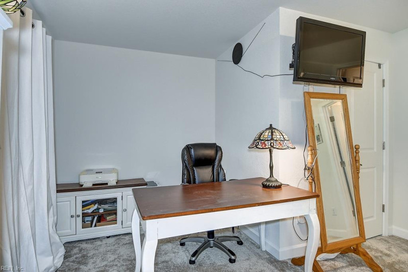 Photo 31 of 39 residential for sale in Suffolk virginia