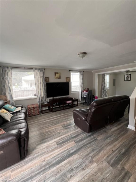 Photo 2 of 29 residential for sale in Portsmouth virginia
