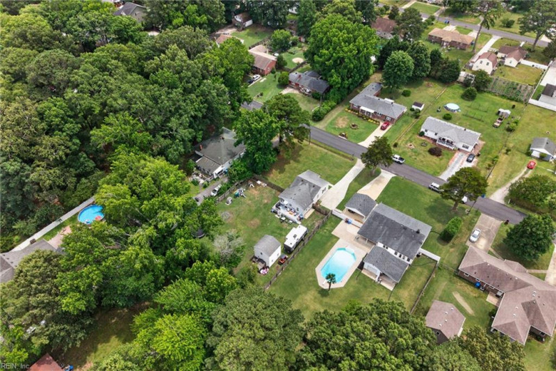 Photo 10 of 50 residential for sale in Chesapeake virginia
