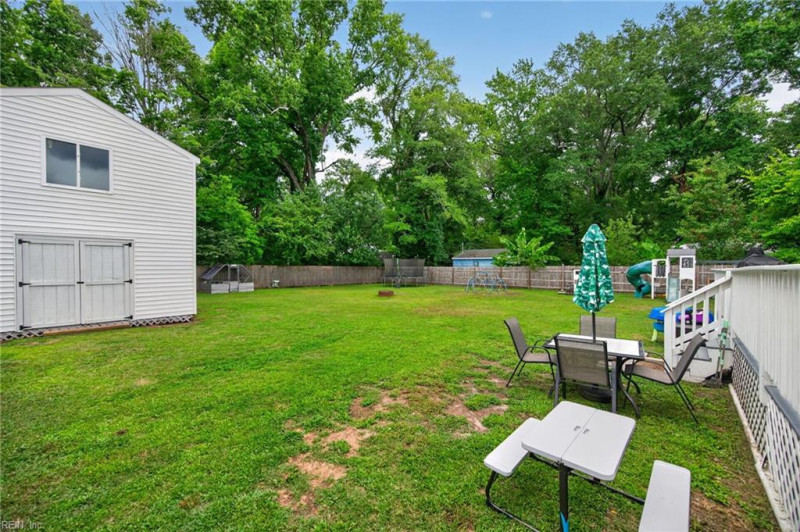 Photo 34 of 50 residential for sale in Chesapeake virginia