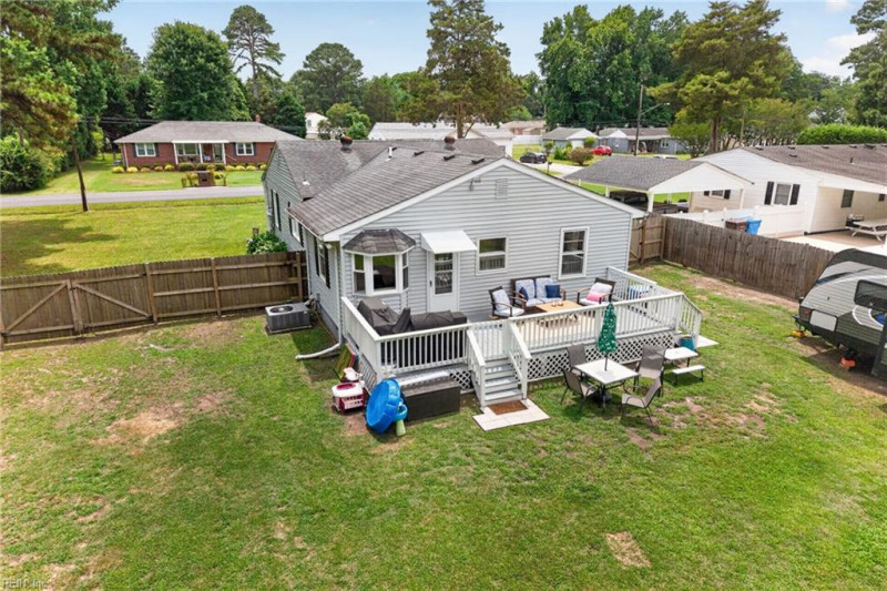 Photo 5 of 50 residential for sale in Chesapeake virginia