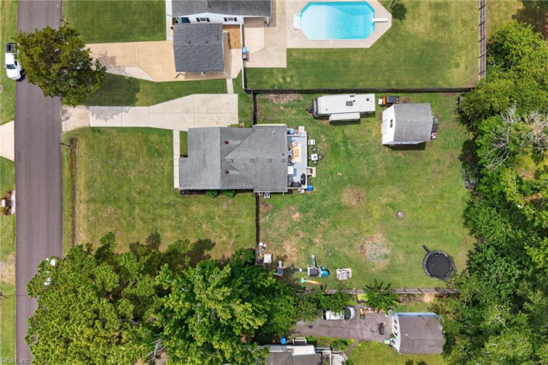 Photo 8 of 50 residential for sale in Chesapeake virginia