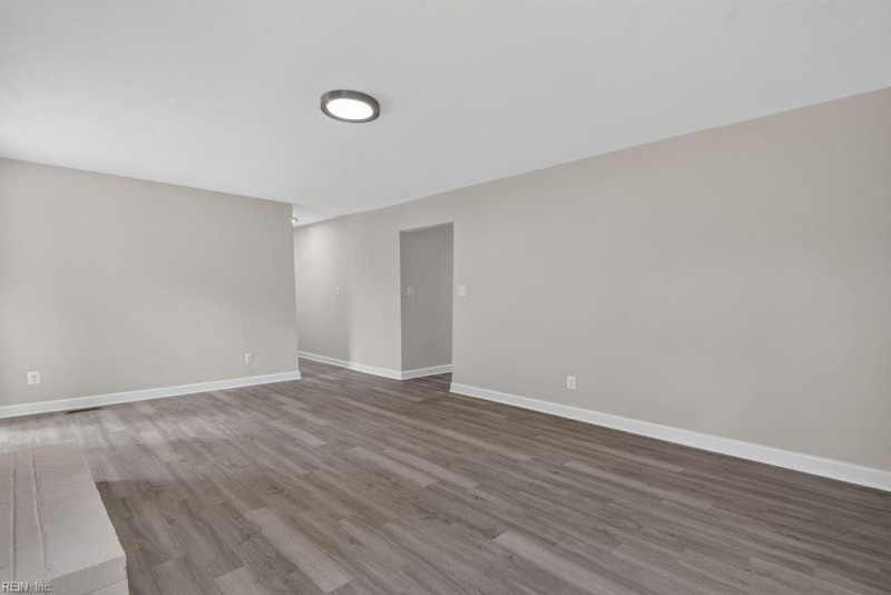 Photo 11 of 44 residential for sale in Newport News virginia