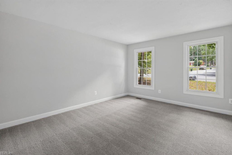 Photo 13 of 44 residential for sale in Newport News virginia