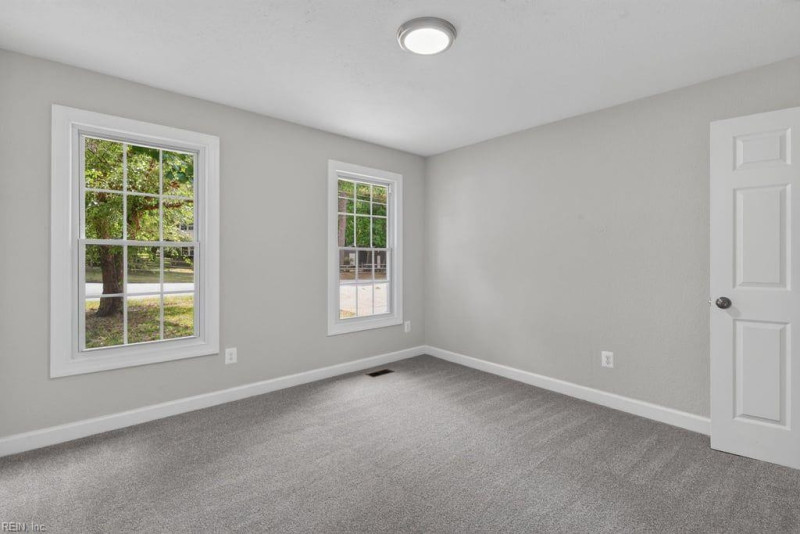 Photo 16 of 44 residential for sale in Newport News virginia