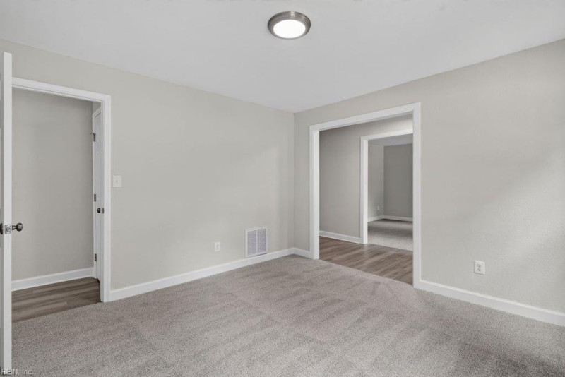 Photo 17 of 44 residential for sale in Newport News virginia