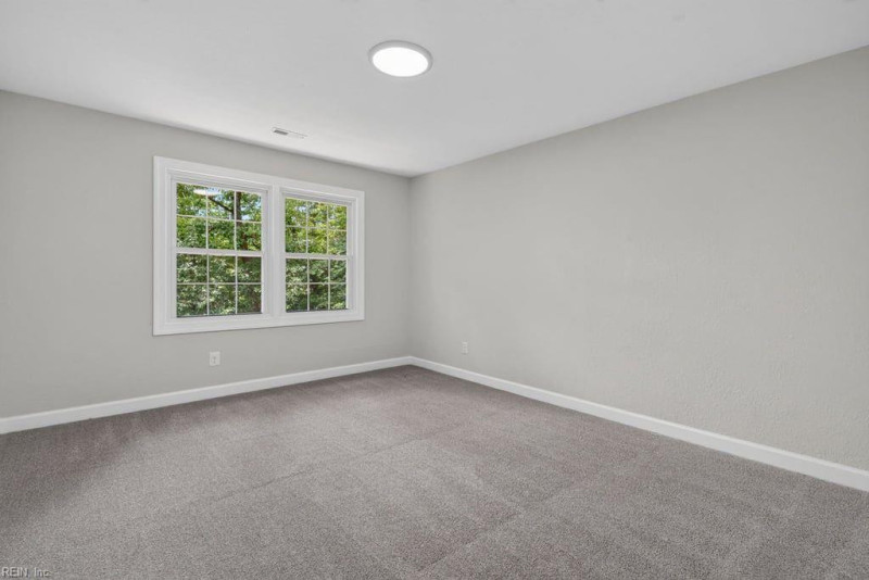 Photo 25 of 44 residential for sale in Newport News virginia