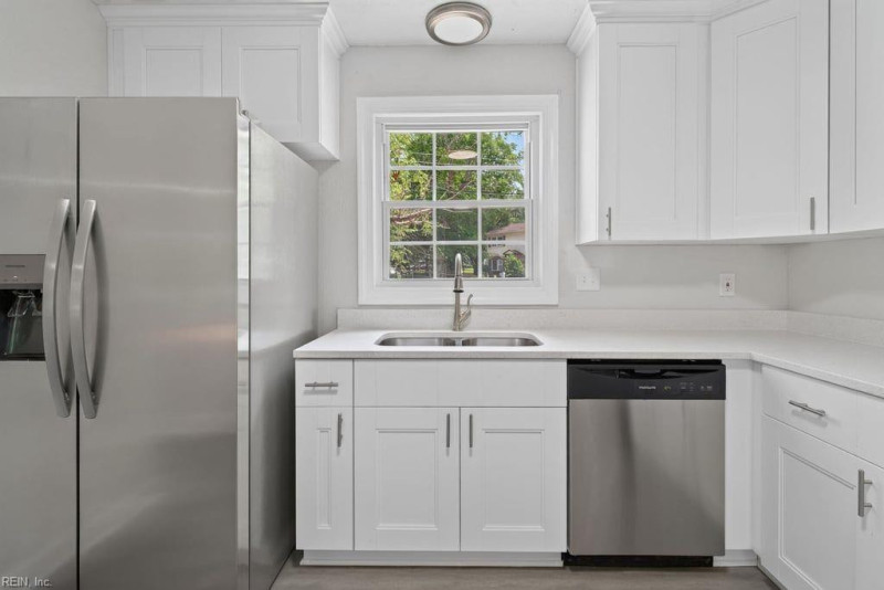 Photo 3 of 44 residential for sale in Newport News virginia