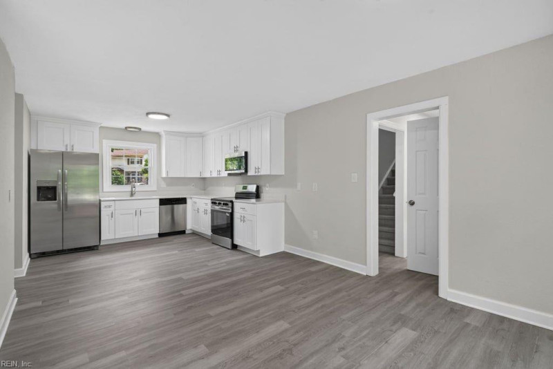 Photo 6 of 44 residential for sale in Newport News virginia