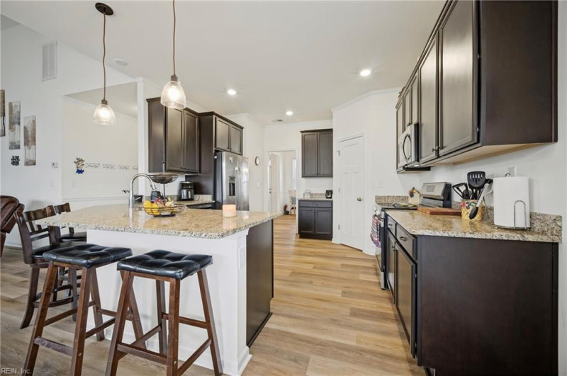 Photo 17 of 43 residential for sale in Chesapeake virginia