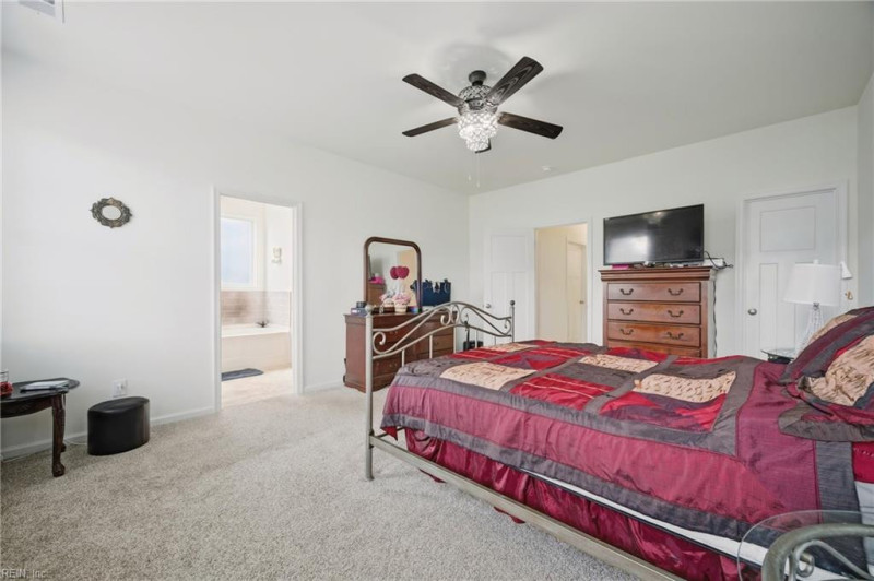 Photo 27 of 43 residential for sale in Chesapeake virginia