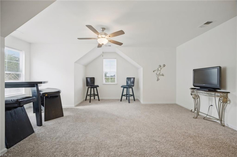 Photo 32 of 43 residential for sale in Chesapeake virginia