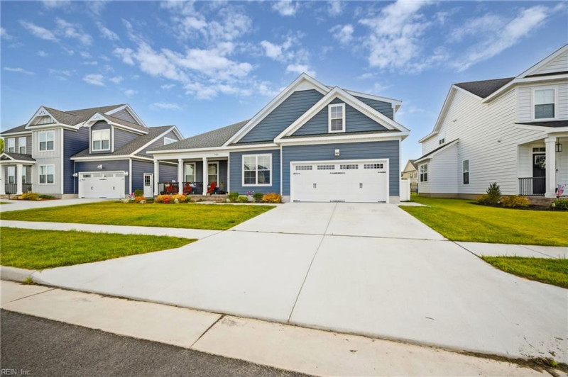 Photo 4 of 43 residential for sale in Chesapeake virginia