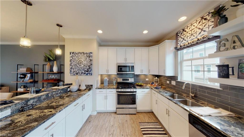 Photo 7 of 21 residential for sale in Chesapeake virginia