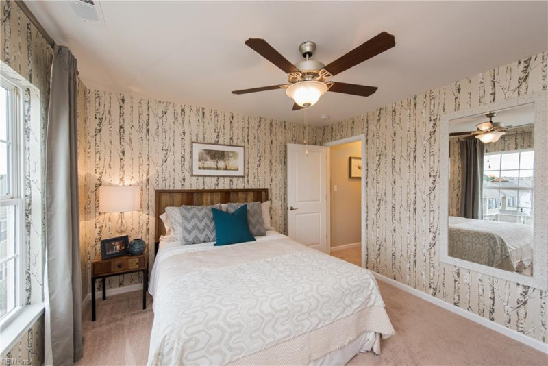 Photo 19 of 21 residential for sale in Chesapeake virginia