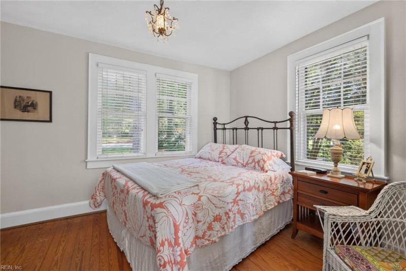 Photo 15 of 28 residential for sale in Portsmouth virginia