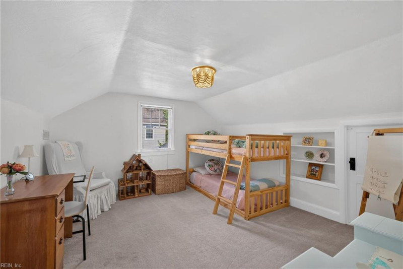 Photo 17 of 28 residential for sale in Portsmouth virginia