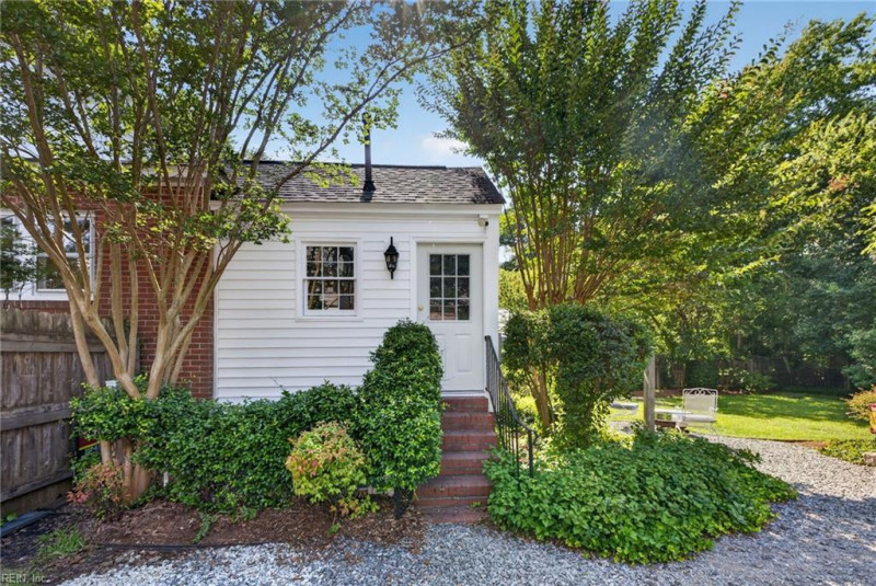Photo 23 of 28 residential for sale in Portsmouth virginia