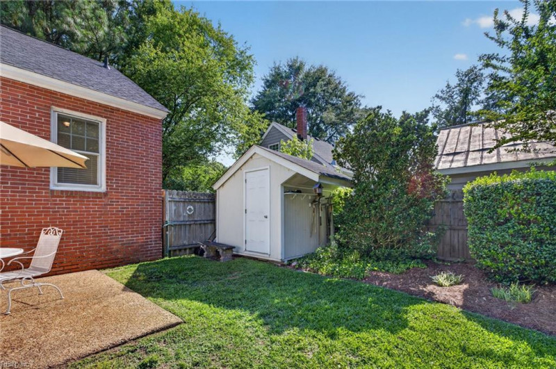 Photo 27 of 28 residential for sale in Portsmouth virginia