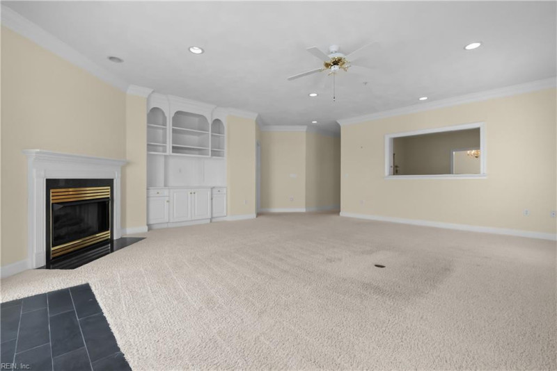 Photo 17 of 48 residential for sale in Virginia Beach virginia
