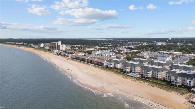 Photo 7 of 48 residential for sale in Virginia Beach virginia