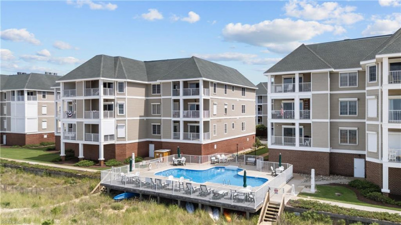 Photo 9 of 48 residential for sale in Virginia Beach virginia