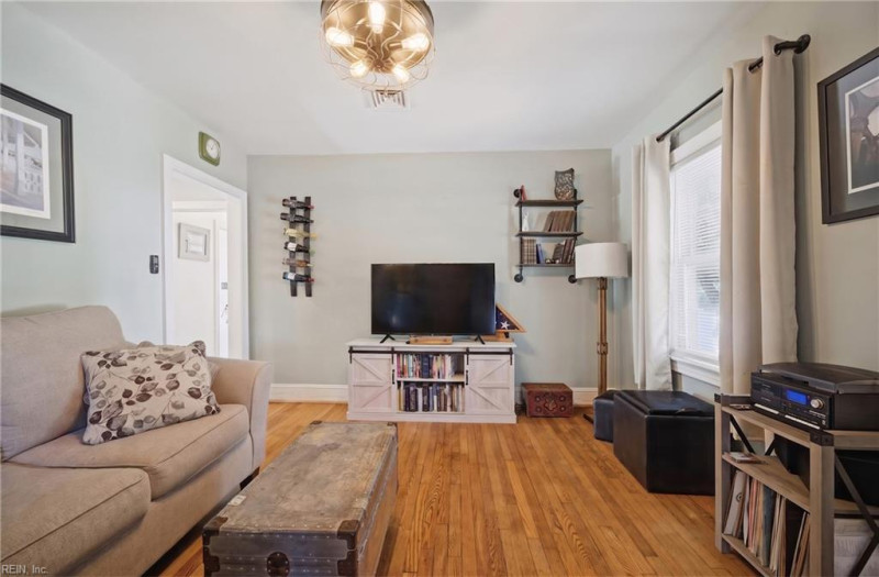 Photo 10 of 26 residential for sale in Norfolk virginia