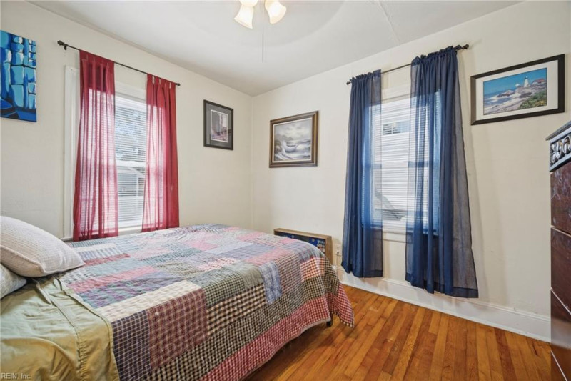 Photo 14 of 26 residential for sale in Norfolk virginia