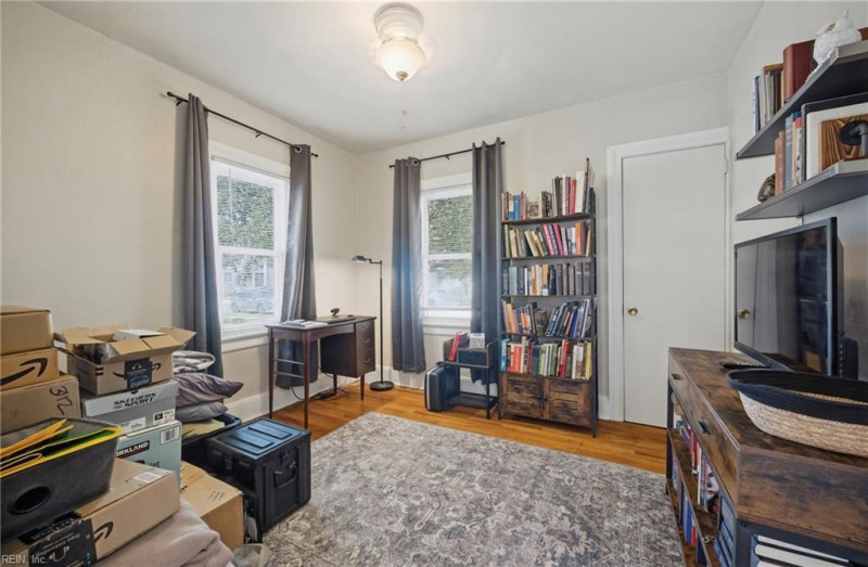 Photo 15 of 26 residential for sale in Norfolk virginia
