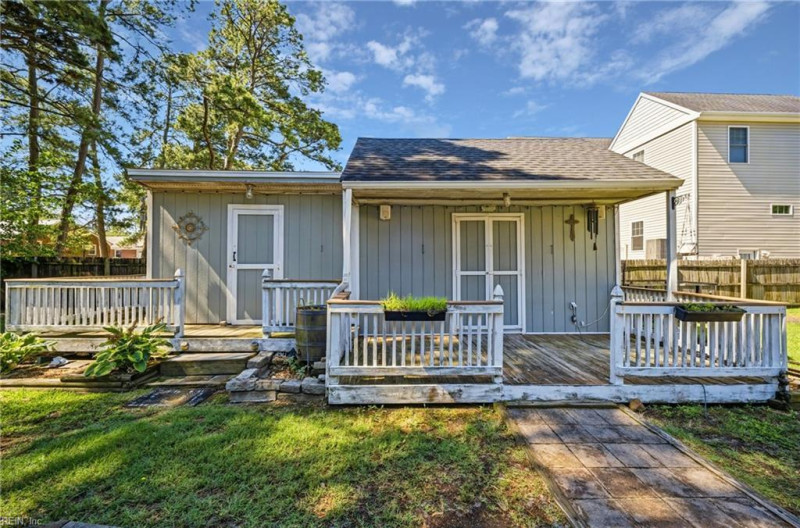 Photo 17 of 26 residential for sale in Norfolk virginia