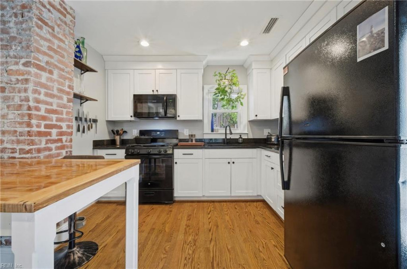 Photo 2 of 26 residential for sale in Norfolk virginia