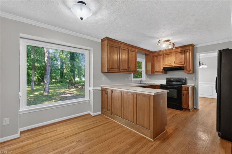 Photo 15 of 42 residential for sale in Newport News virginia