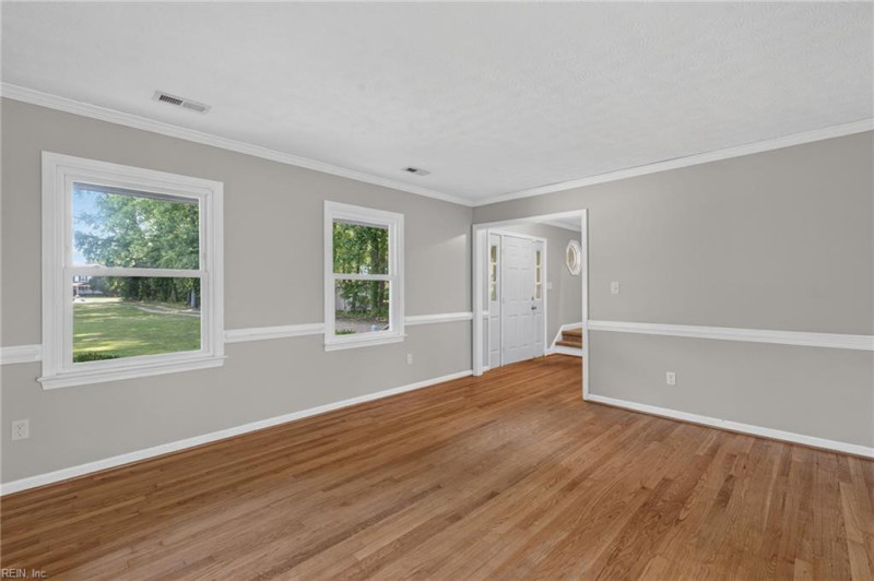 Photo 8 of 42 residential for sale in Newport News virginia