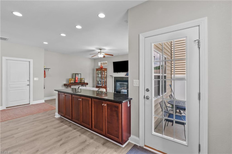 Photo 12 of 44 residential for sale in Virginia Beach virginia