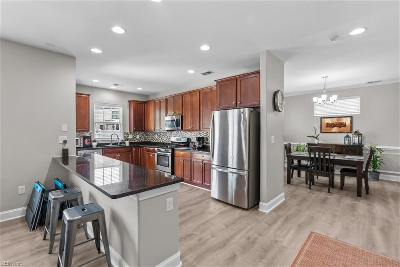 Photo 13 of 44 residential for sale in Virginia Beach virginia