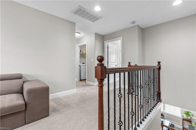 Photo 20 of 44 residential for sale in Virginia Beach virginia