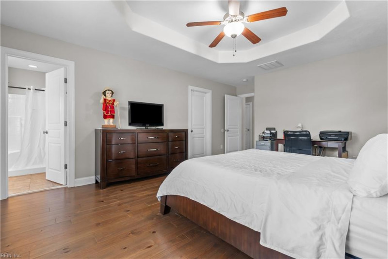 Photo 30 of 44 residential for sale in Virginia Beach virginia