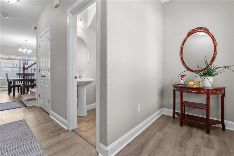Photo 4 of 44 residential for sale in Virginia Beach virginia
