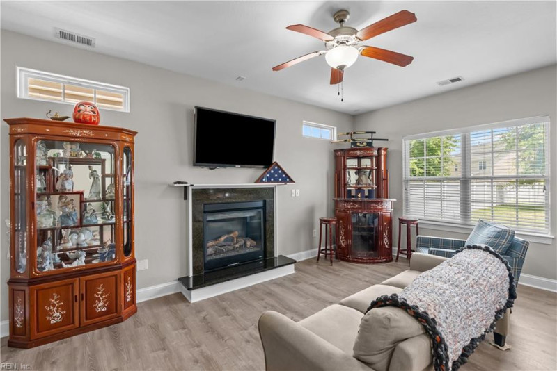 Photo 7 of 44 residential for sale in Virginia Beach virginia