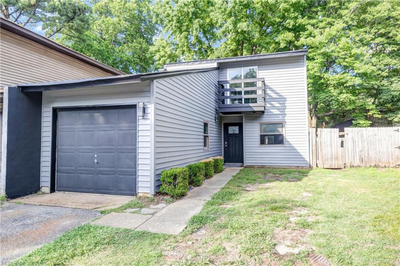 Photo 1 of 19 residential for sale in Chesapeake virginia