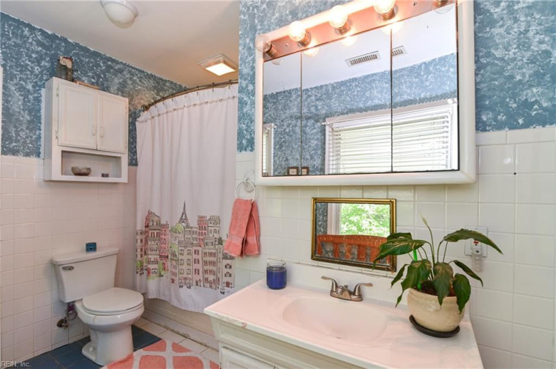 Photo 27 of 47 residential for sale in Norfolk virginia