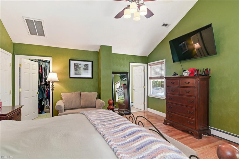 Photo 3 of 47 residential for sale in Norfolk virginia