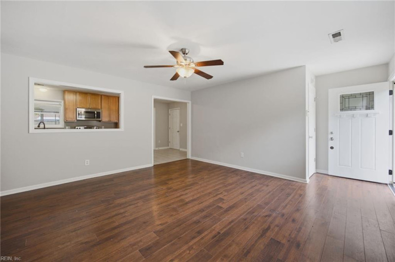 Photo 29 of 41 residential for sale in Chesapeake virginia