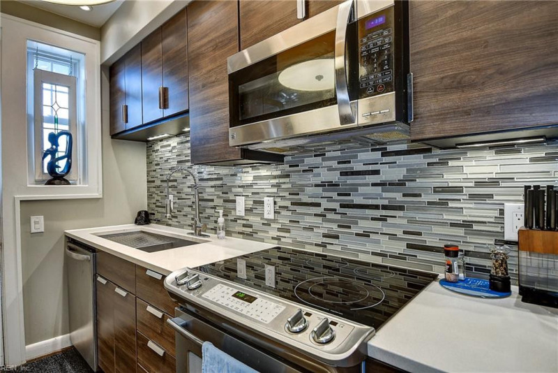 Photo 17 of 35 residential for sale in Norfolk virginia
