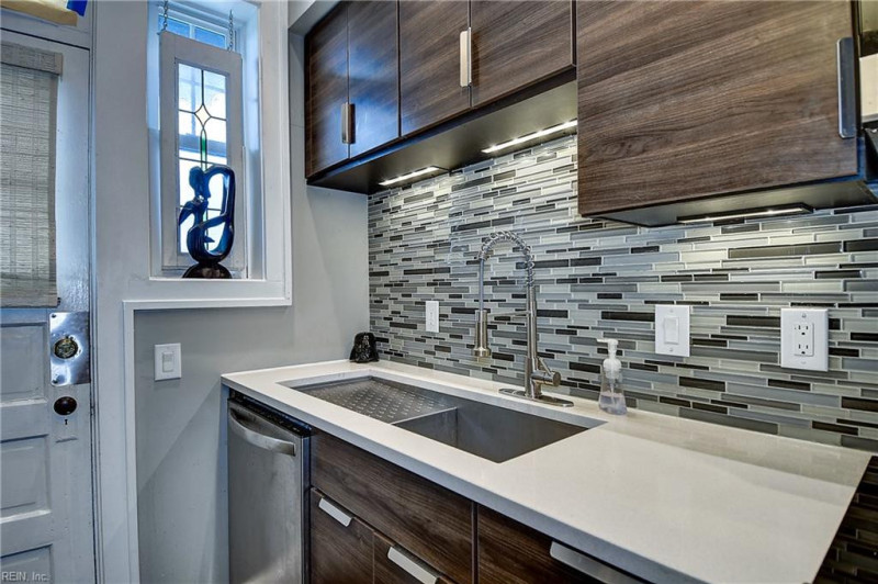 Photo 18 of 35 residential for sale in Norfolk virginia