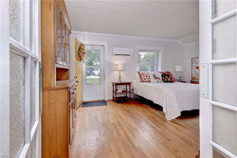 Photo 14 of 47 residential for sale in Newport News virginia