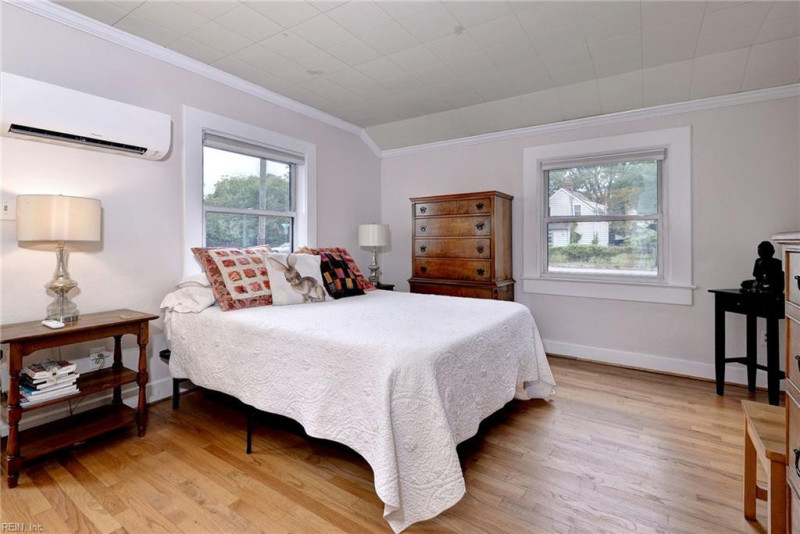 Photo 15 of 47 residential for sale in Newport News virginia