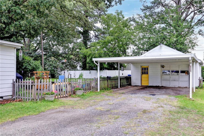 Photo 31 of 47 residential for sale in Newport News virginia