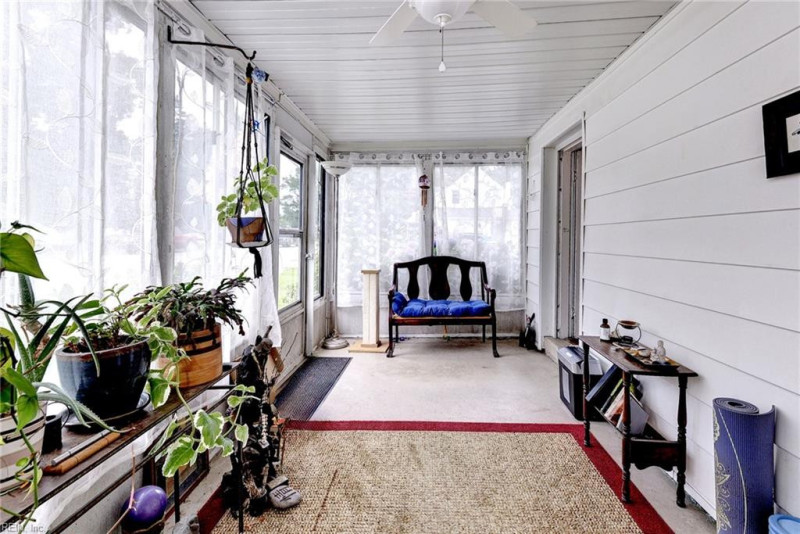 Photo 7 of 47 residential for sale in Newport News virginia