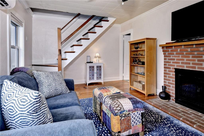 Photo 9 of 47 residential for sale in Newport News virginia